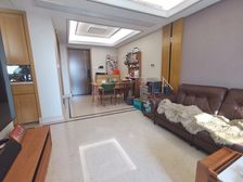 鸣柳苑 中间楼层 近地铁 出行方便 次新小区 刚需小三居