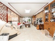 南北通透润泽公馆3室2厅精装修