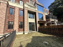 半山别墅毛呸急售,上下三房,南北大院子,采光视野无档,急