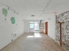 园西+华西,飞机户型,动迁满五,后排位置,看房方便。