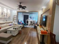 金花茶公园旁 电梯单位房 中间楼层南被通透带杂物房 可公积金