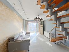 新上润泽悦溪 顶层复式 小区中心位置 户型好 看房随时