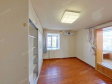 满五唯一 中间层小两居 可以看房