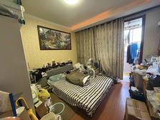 三房215万 高楼层视野无遮挡 产权清晰 医疗配套熟 低密度