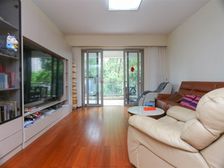 景观大道西侧,193平4房,有产权车位,近会所出行方便可以谈