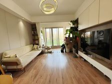 小区总价低,有产权车位,满五,接受市场价成交