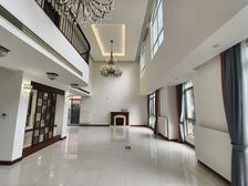 正南白金瀚宫5室2厅精装修