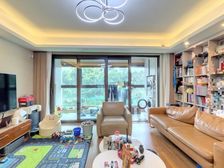 新出好位置,晨起看日出,傍晚观落霞,适宜长期居住,欢迎品鉴。