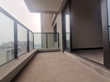 礼嘉近龙湖天街。昱湖壹号嘉镧 看中庭安静232万 房源保真!