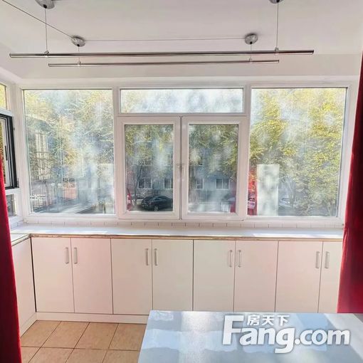 ±±¾©´óѧ³©´ºÔ°Äϱ±Í¨Í¸Èý¾ÓÊÒ ¾«×°µçÌÝÖвã 16000Ôª/ÔÂ