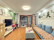 新上!两房价格买三房,房东诚意售,地铁口,次新小区,欢迎品鉴