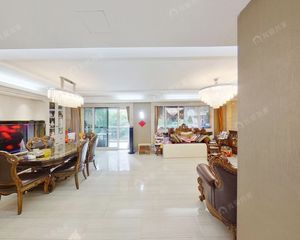 申花·东方福邸二期·四房改善 大阳台 自住精装修 看房方便!