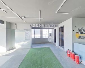 西城区金中都公园旁,70年商品房,租售比高,居住舒适,观花园