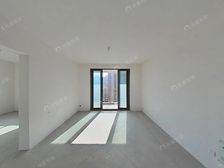 小区四期,景观楼层,没有住过人,纯毛坯,业主诚售