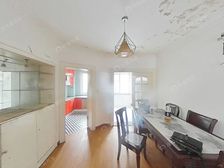 2001年现浇商品房 三开间朝南户型 户型方正 诚意出售