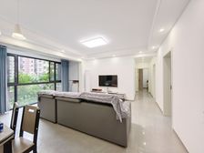 首付几颗 月供2000多 协信星澜汇 精装横厅4房 小区中庭