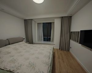 西岸18724室2厅2卫南朝向316.0万元/套出售