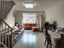 港馨家园带阁楼,带露台出售,价格好谈