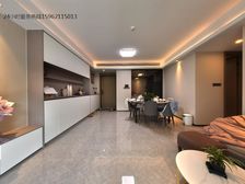 三房二卫,开发商统装,可直接拎包入住