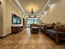 大花园 蓝谷小镇洋房 五房 136万