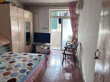 房主急售49.8万,十七中联盟西路小学,一楼带点院,