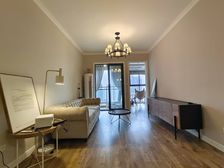 照母山0距离商圈轻轨书包房。博雅两房 108万 房源保真!