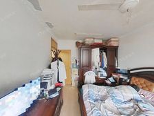 北新泾站300米,双南两房一厅,小区中间位置,上适存