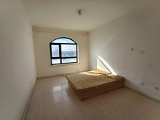 连天跃层简装南北通厅4室小高层出小区就是市场公交站58小书包