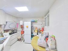 精装修一房一厅,云台路轨交口,随时看房,业主诚售,带大院子