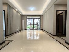 龙泉驿区 龙湖三千庭 三房 299万