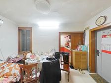 中环内13号线北蔡,一梯两户,自主装修,位置安静,出行便利