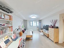 出门就是14号地铁,位置优越,配套齐全 户型好