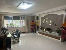 华中甄选好房鑫和花园D区高品质精装4室,交通便利,设施齐全