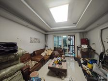 精装修 交通便捷 双卫格局 南向采光好 低容积 满二