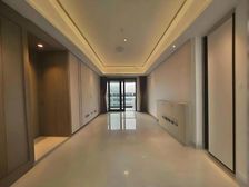 必看好房 南北通C位景观位置 有车位 全人车分流 游泳