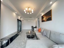 七星岗 罗宾森尚城华府二房