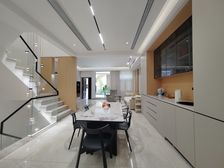 巴南区 中交锦悦御蓝湾别墅 五房 260万