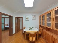 舒乐小区新出电梯大二房,近D铁,房东已看好房,有钥匙,J售