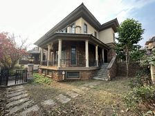 捡漏湾里半山双拼,可做全明地下室,前后院子,距离门口近