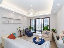 琅越龙洲精装四居 南向低层满二住宅