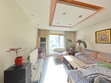 送车库,和润家园,5房3厅1厨4卫1车库,可安装内部电梯