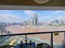 南滨路C位 正看两江交汇及致视野 装修保持9成新 房源保真