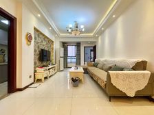 杨家坪次新3房 户型方正 采光好 环线2号线18号线轻轨旁