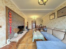 电建小区。双,平上二楼,两房诚心出售