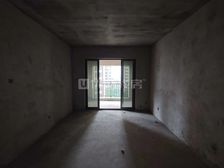 世贸广场人和春天E区毛坯三房 好楼层 高赠送 看房方便可谈价