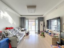 婚房装修拎包入住,边套全明,电梯房,视野采光无遮挡