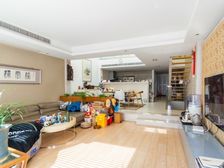 临河景观,精装修带地下室,位置好,采光佳,经典户型,欢迎品鉴