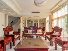 不靠路位置独栋别墅,小区少见户型,集中南花园,诚售,欢迎品鉴