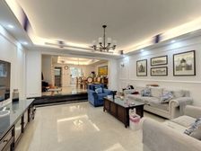 150W装修,大花园,四房设计,空间感满满 ,位置安静,诚售