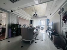 大三房,全屋百万精装,保养如新,拎包入住,随时可签